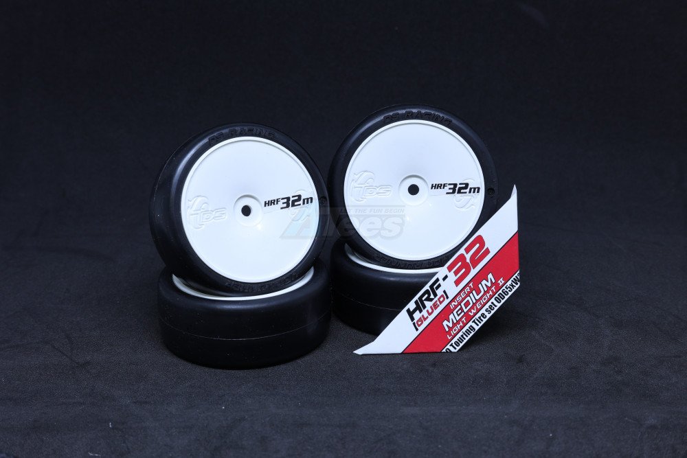 DS Racing Miscellaneous All Touring High Profile Tire No.32 Insert Medium 4pcs