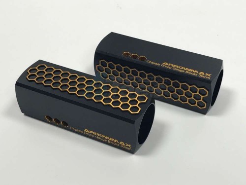 Arrowmax Miscellaneous All Chassis Droop Gauge Support Blocks 30mm 1/8 Off-Road Black Golden (2)
